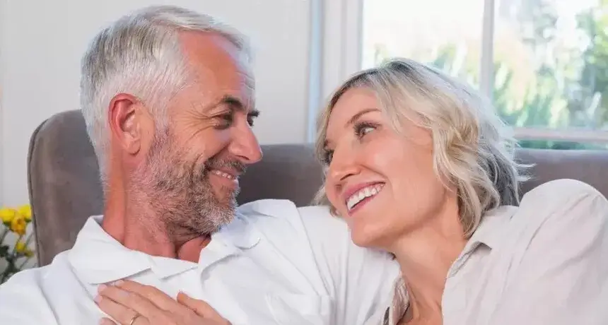 Czego pragnie mężczyzna po 50? Kluczowe potrzeby i pragnienia