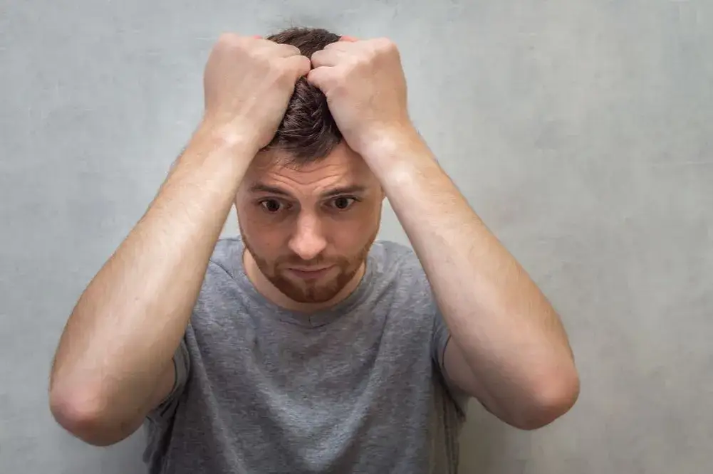 Jak skutecznie radzić sobie z nerwicą lękową i odzyskać spokój