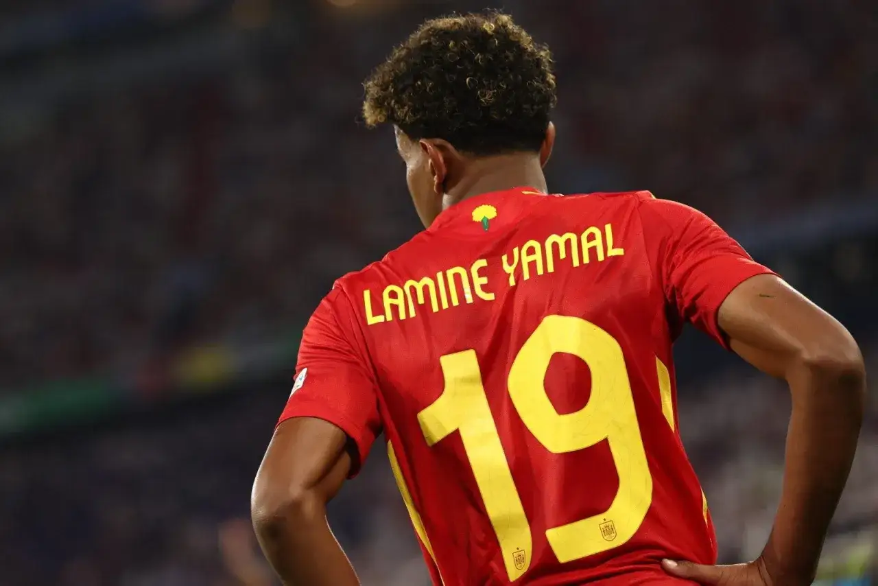 W którym roku urodził się yamal? Odkryj jego fascynującą historię