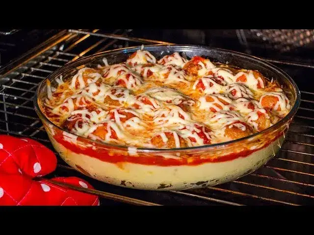 Co można zrobić w piekarniku na obiad? 10 prostych i smacznych przepisów