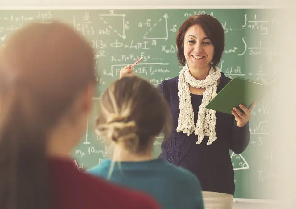 Czy awans zawodowy nauczyciela jest obowiązkowy? Sprawdź konsekwencje