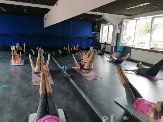 Gdzie trenować crossfit w Łodzi? Sprawdź najlepsze kluby i oferty