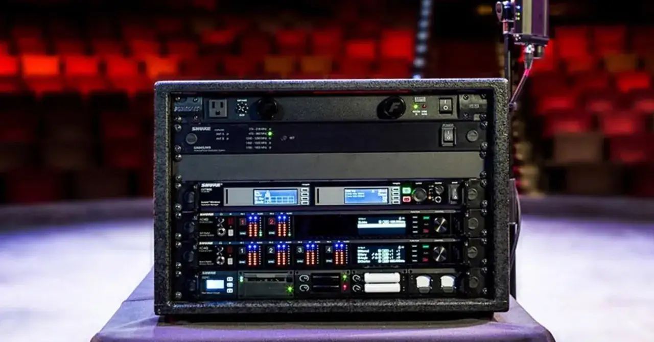 Ambitna elektronika: Twój przewodnik po świecie złożonych dźwięków