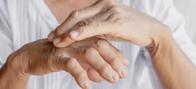 Colchicum Dispert i alkohol - wszystko co musisz wiedzieć o bezpieczeństwie