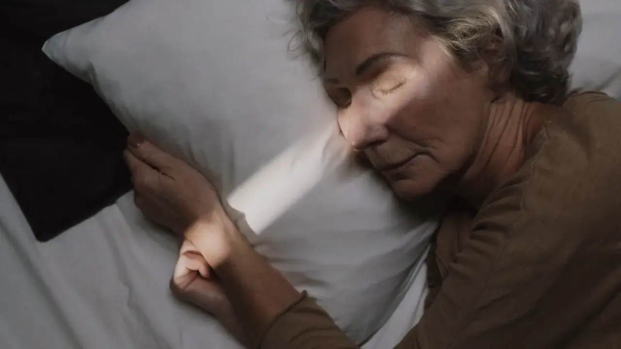 Jak stosować olejek CBD na sen, by poprawić jakość snu?