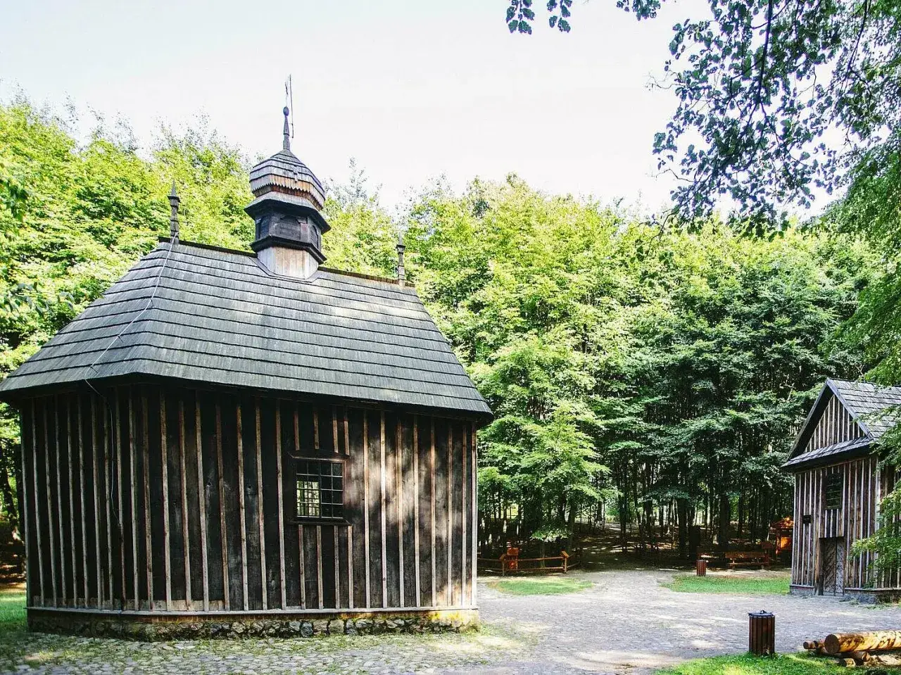 Łagiewniki atrakcje: Najważniejsze miejsca, które musisz zobaczyć