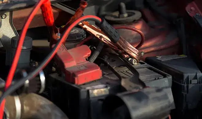 Ile wytrzymuje akumulator w dieslu? Odkryj, co go skraca