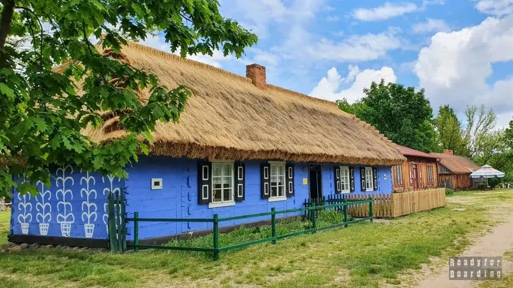 Skansen Maurzyce: Planujesz wizytę? Odkryj serce łowickiej tradycji!