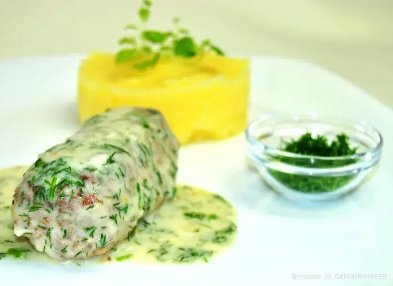 Surówki do pulpetów: Jak dobrać, by posiłek zachwycił?