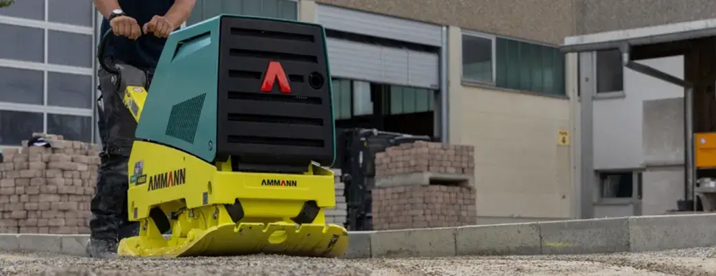 Jaka zagęszczarka do fundamentów? Wybierz najlepszy model dla siebie