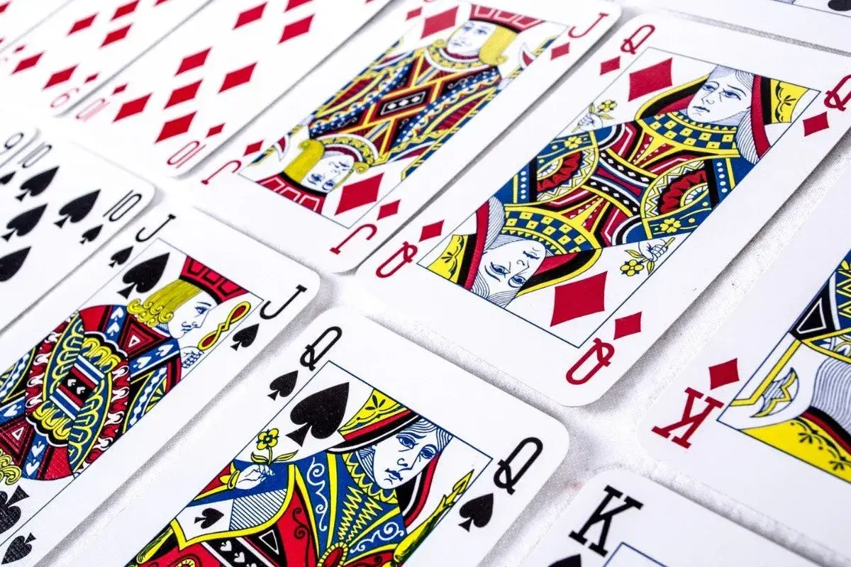 Jak się gra w pana - proste zasady i strategie, które musisz znać