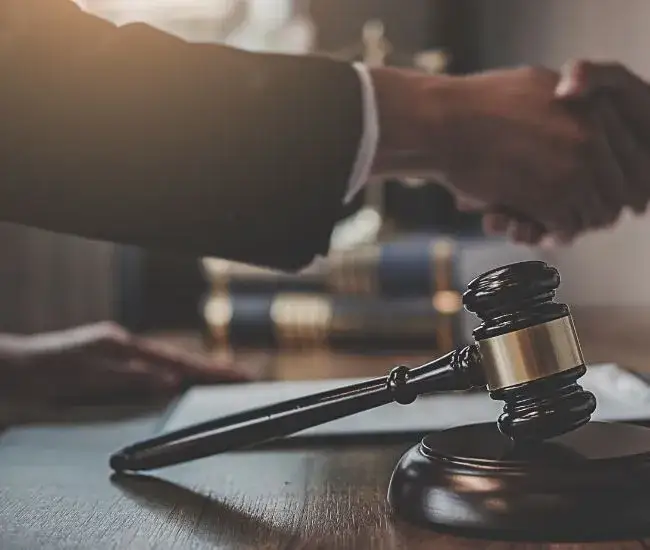 Czy skarga kasacyjna do NSA wstrzymuje wykonanie wyroku WSA? Sprawdź!