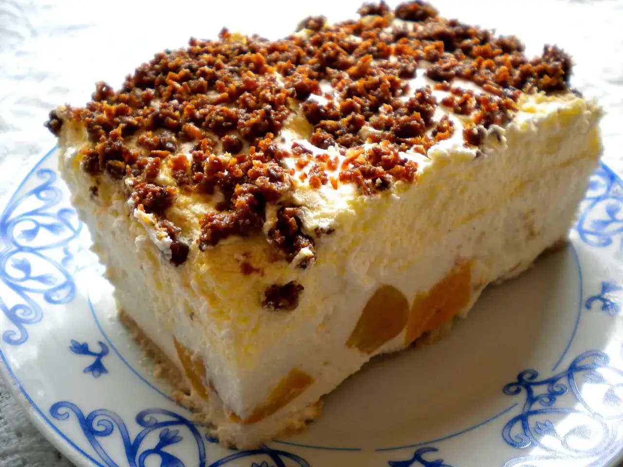 Przepis na ciasto biała dama bez pieczenia – łatwe i pyszne deserowe chwile