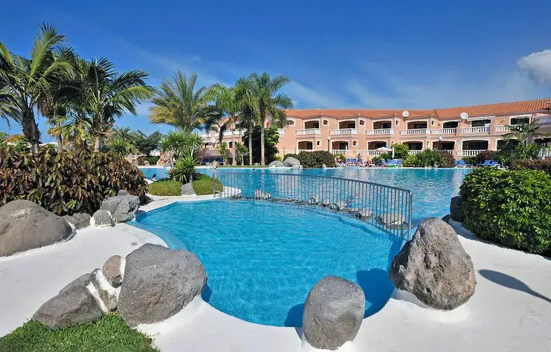 Normandia gdzie leży? Odkryj jej fascynujące położenie w Francji