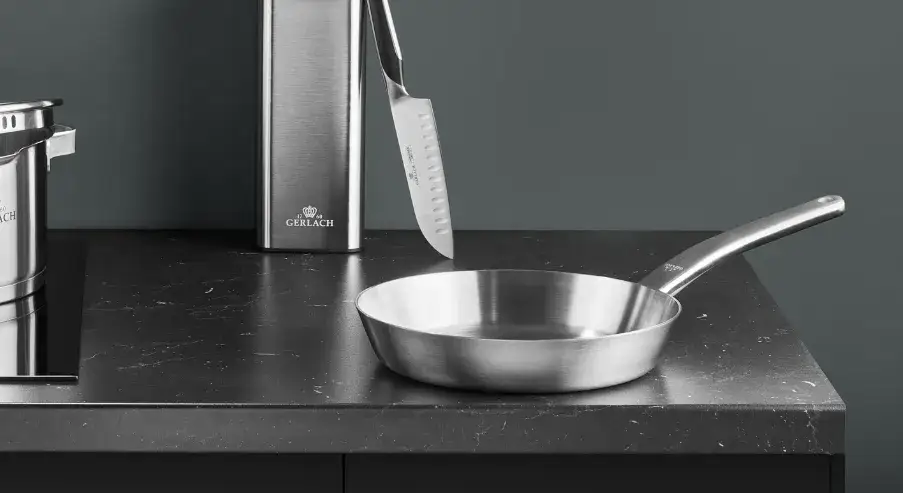 Patelnia aluminiowa czy stalowa - która lepiej spełni Twoje potrzeby?