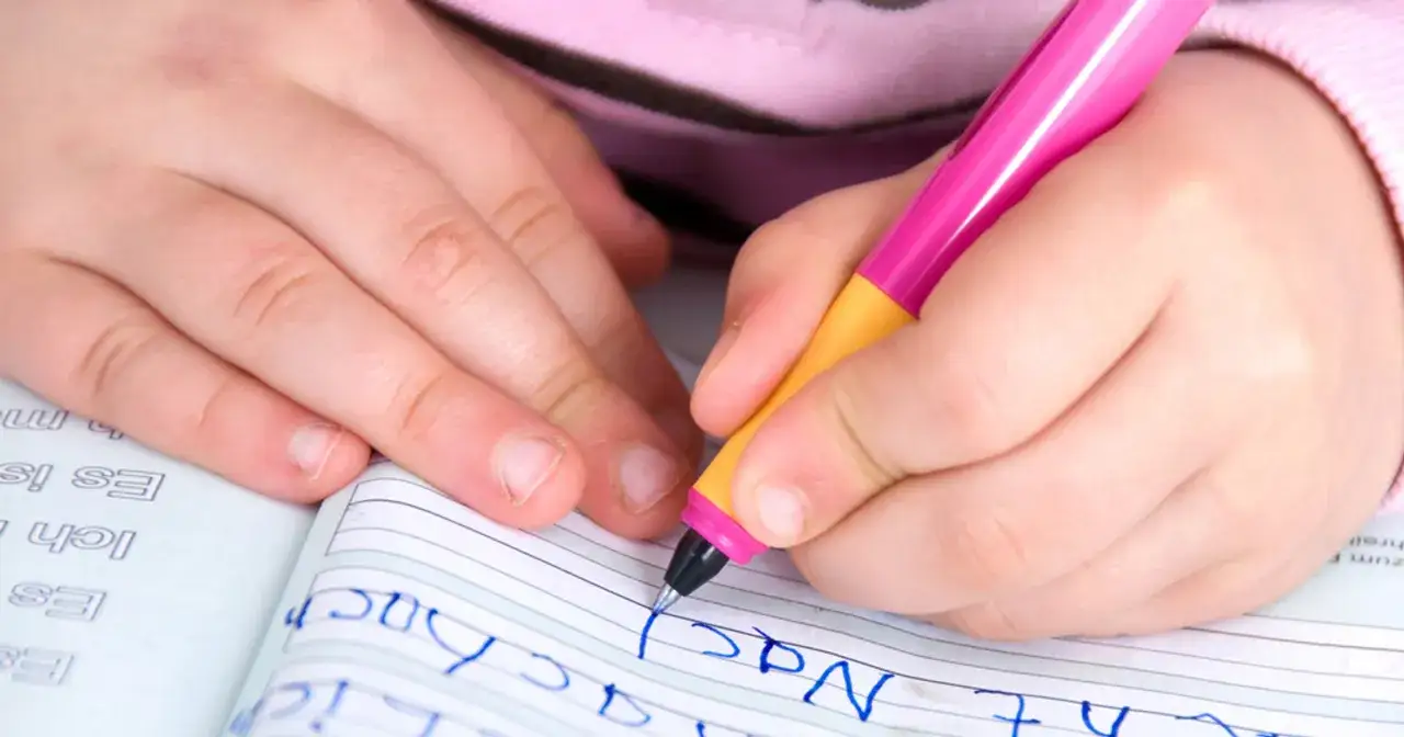 Czy to dysleksja lub dysgrafia? Rozpoznaj objawy i pomóż dziecku