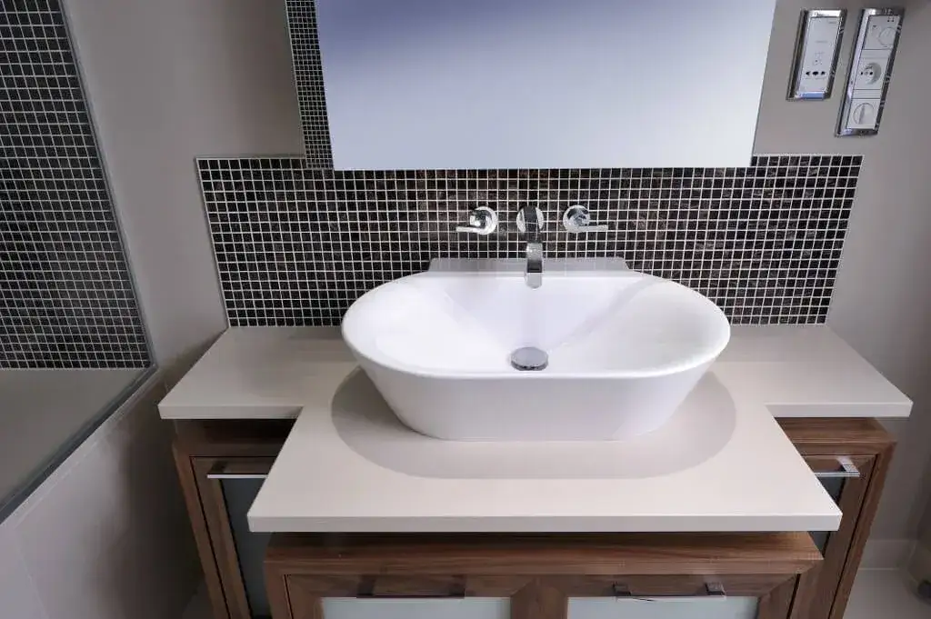 Jak zamontować blat do łazienki - uniknij najczęstszych błędów