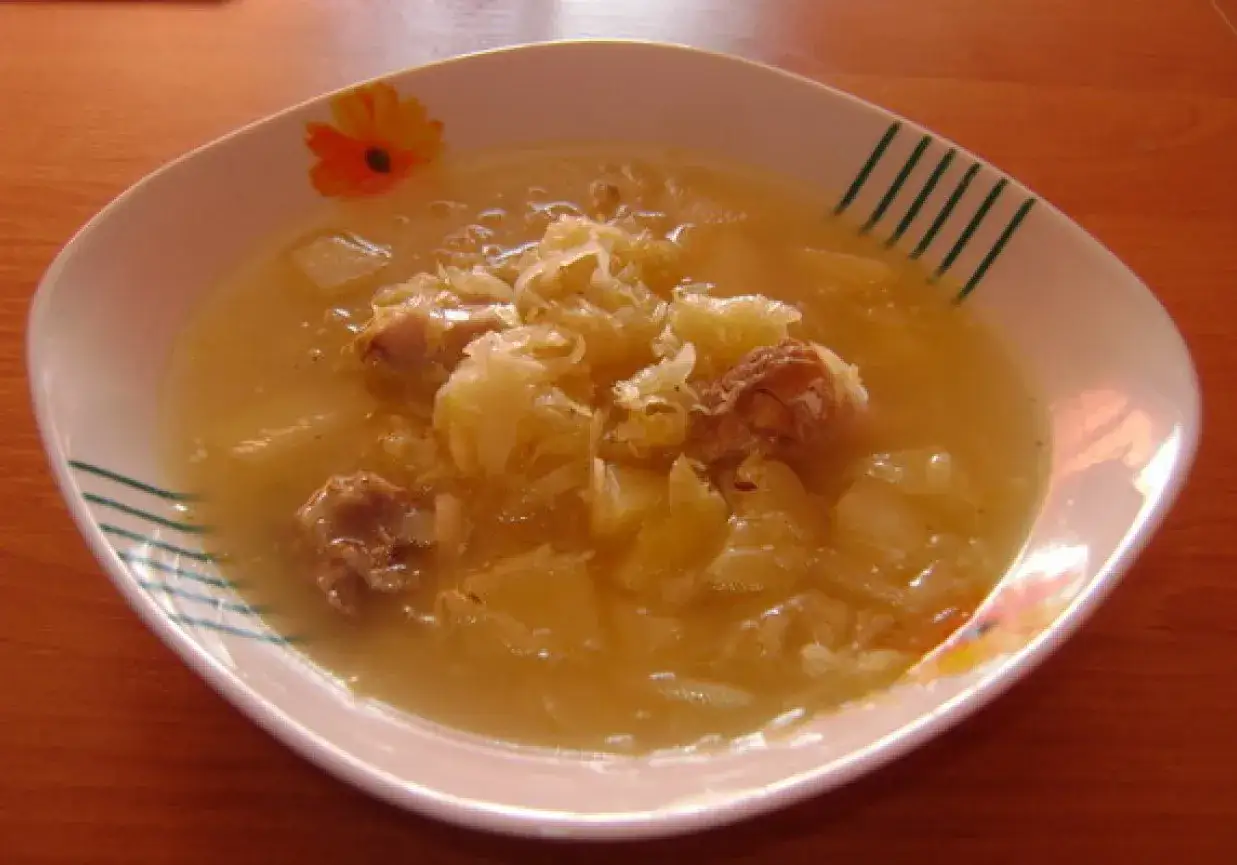 Jaką zupę na golonce przygotować, by zaskoczyć gości?