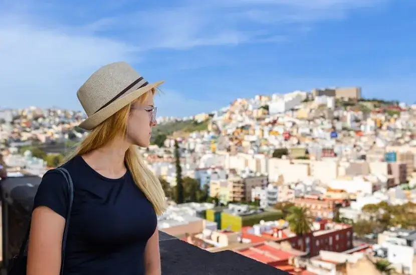 Czy na Gran Canarii jest bezpiecznie? Odkryj zagrożenia dla turystów