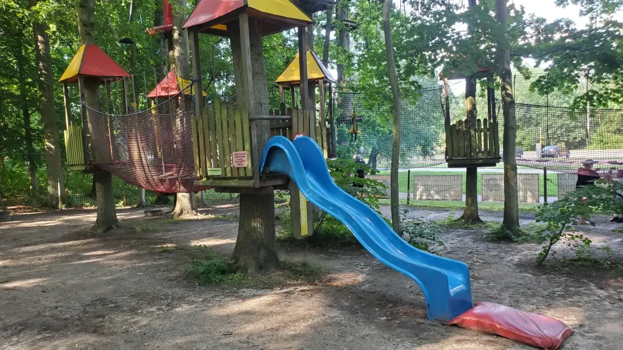 Park Linowy Rewal: Trasy, Cennik, Bezpieczeństwo. Czy warto?