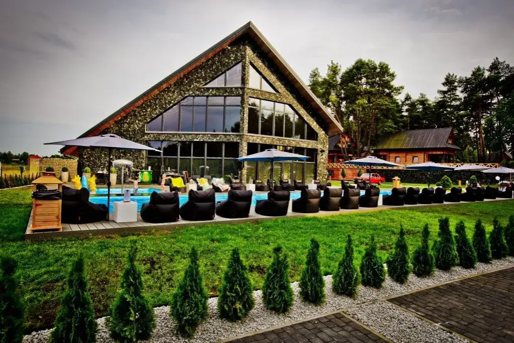 Najlepsze miejsca w Polsce na rodzinne wycieczki z dzieckiem – sprawdź teraz!