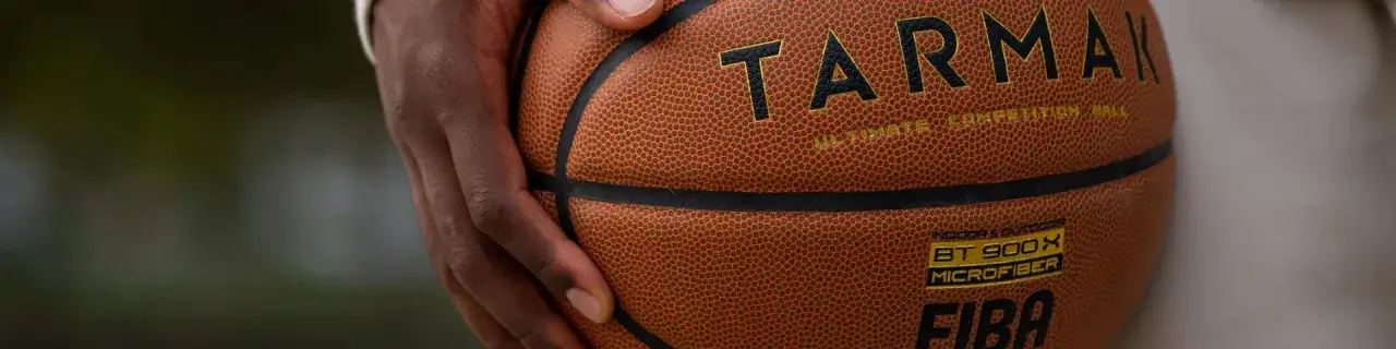 Jakie ciśnienie w piłce do koszykówki zapewnia najlepszą grę?