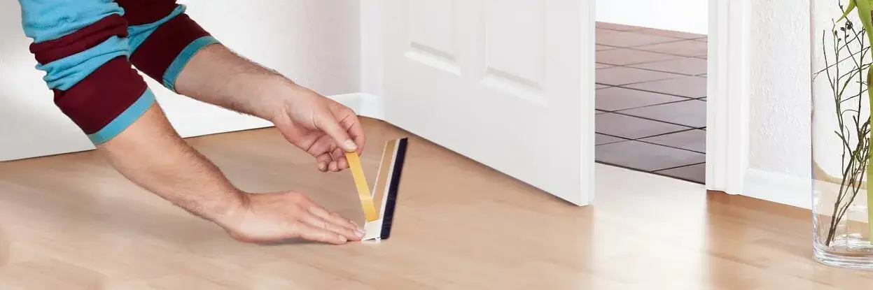 Jak skutecznie przykleić uszczelkę do drzwi i poprawić izolację bez błędów