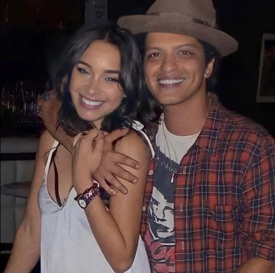 Bruno Mars i Jessica Caban - ich związek, trudności i przyszłość