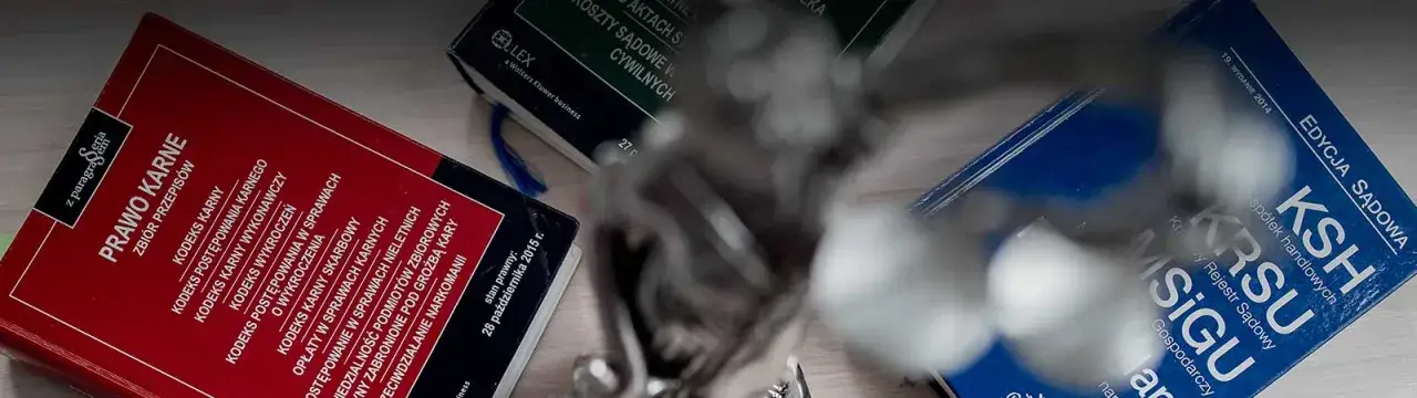 Radca prawny co robi? Poznaj kluczowe obowiązki i usługi prawne