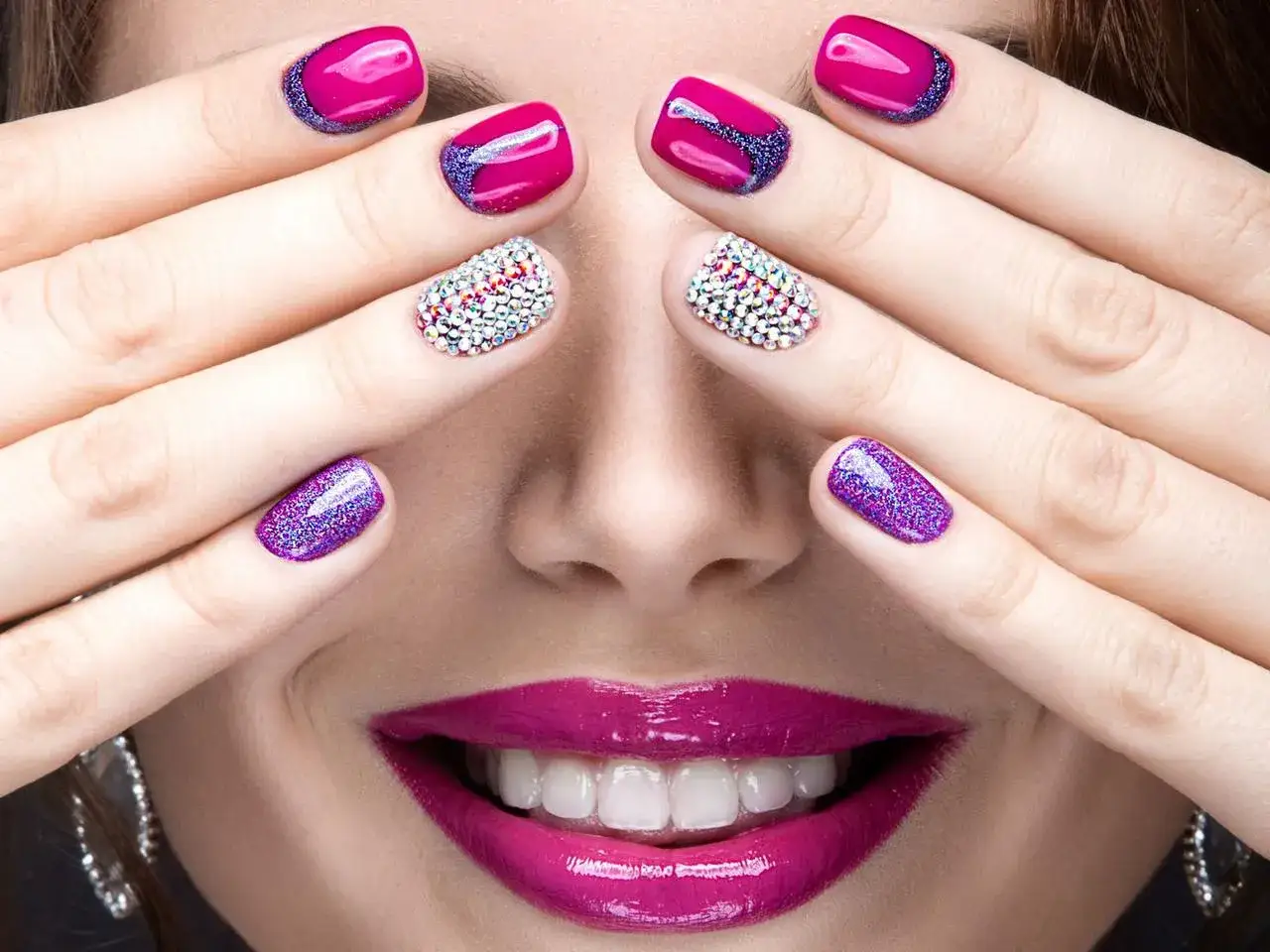 Czy manicure hybrydowy jest bezpieczny w ciąży? Sprawdź ryzyko!