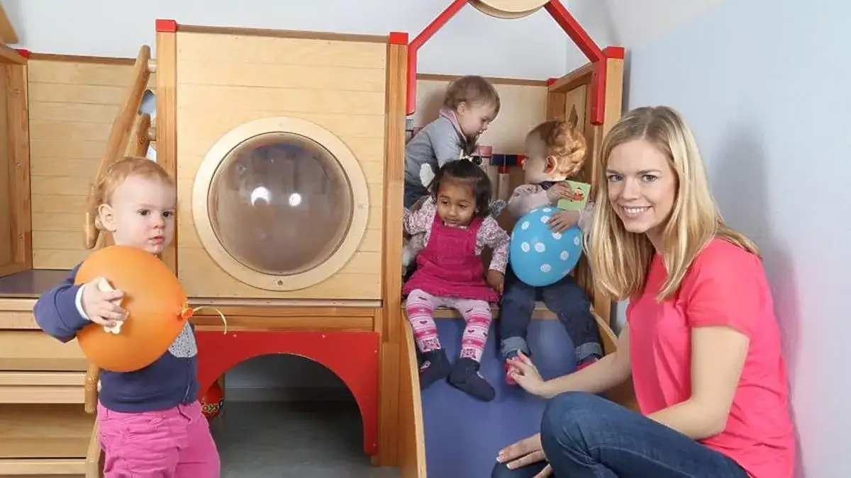 Jak wygląda adaptacja w żłobku? Kluczowe etapy i wsparcie dla rodziców