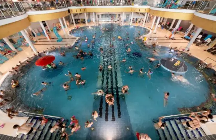 Co zabrać na termy Uniejów: 10 niezbędnych rzeczy na wyjazd