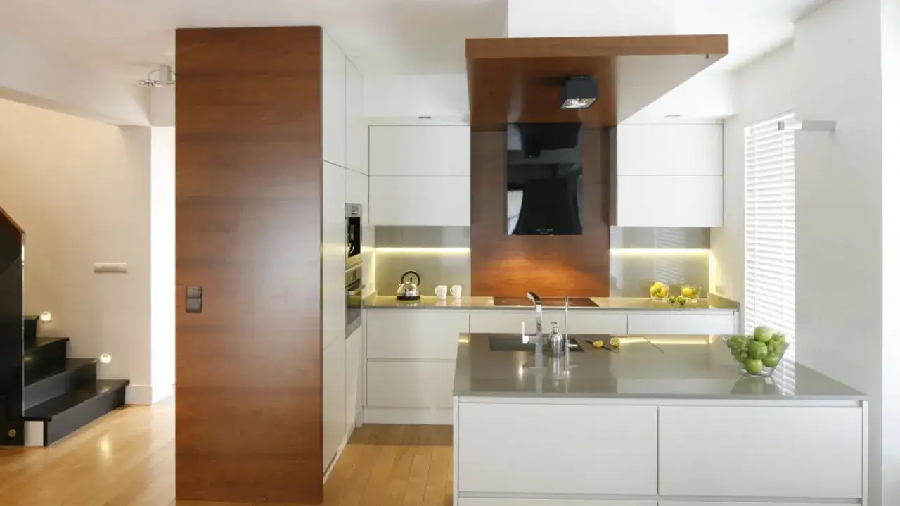 Kuchnia: Czy szafki do sufitu są naprawdę dobrym rozwiązaniem?