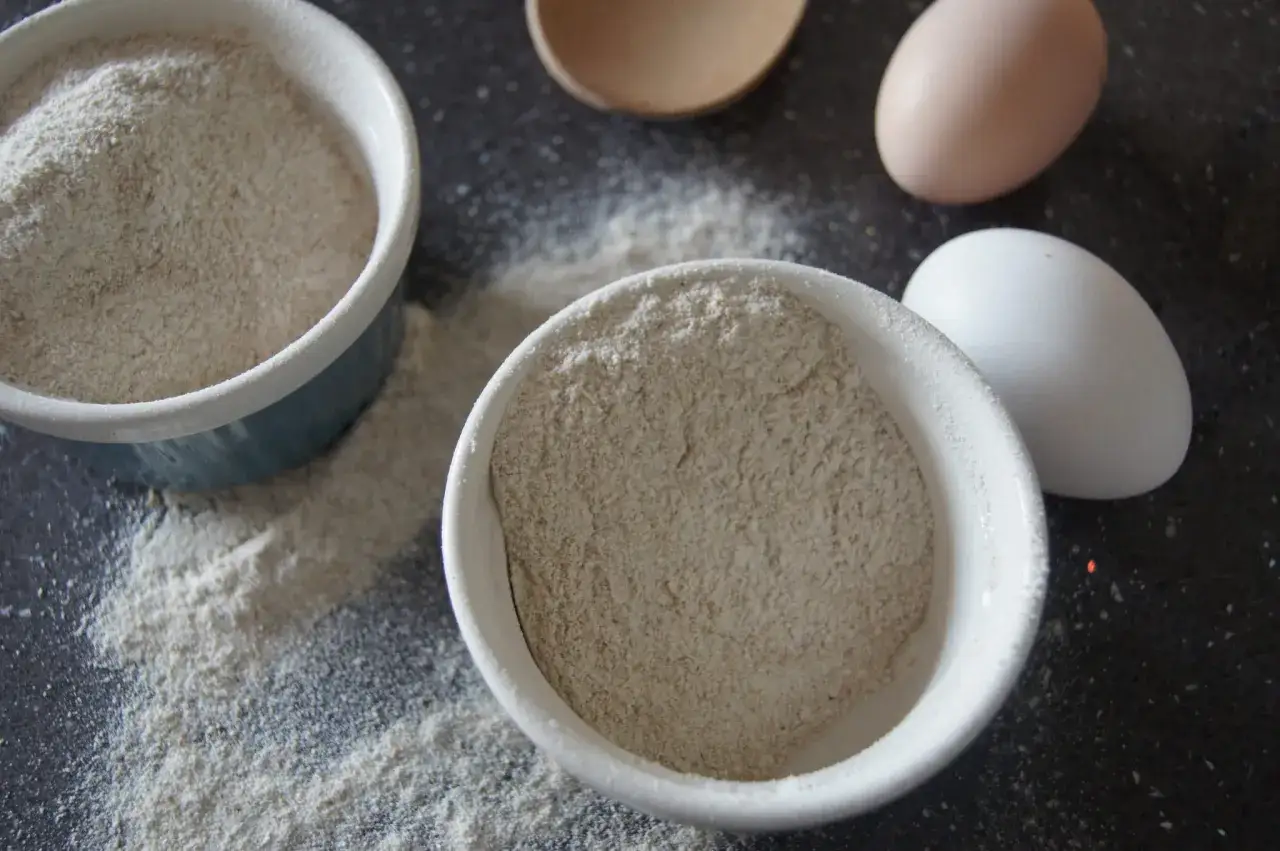 Gdzie kupić mąkę płaskurka? Sprawdzone miejsca i korzyści zdrowotne