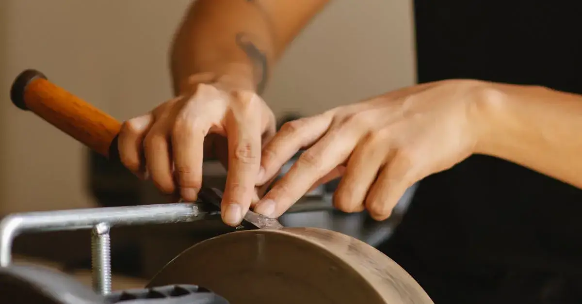 Jak działa transformator: Zasada działania i praktyczne przykłady