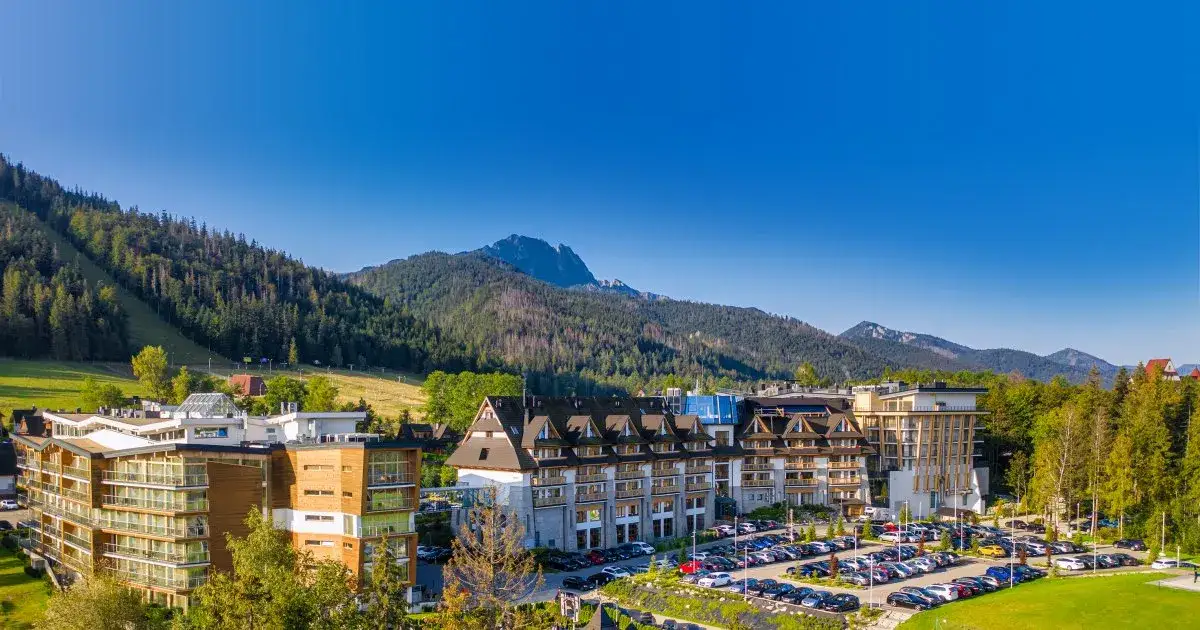 Hotel Nosalowy Dwór w Zakopanem: Luksusowy wypoczynek u stóp Tatr