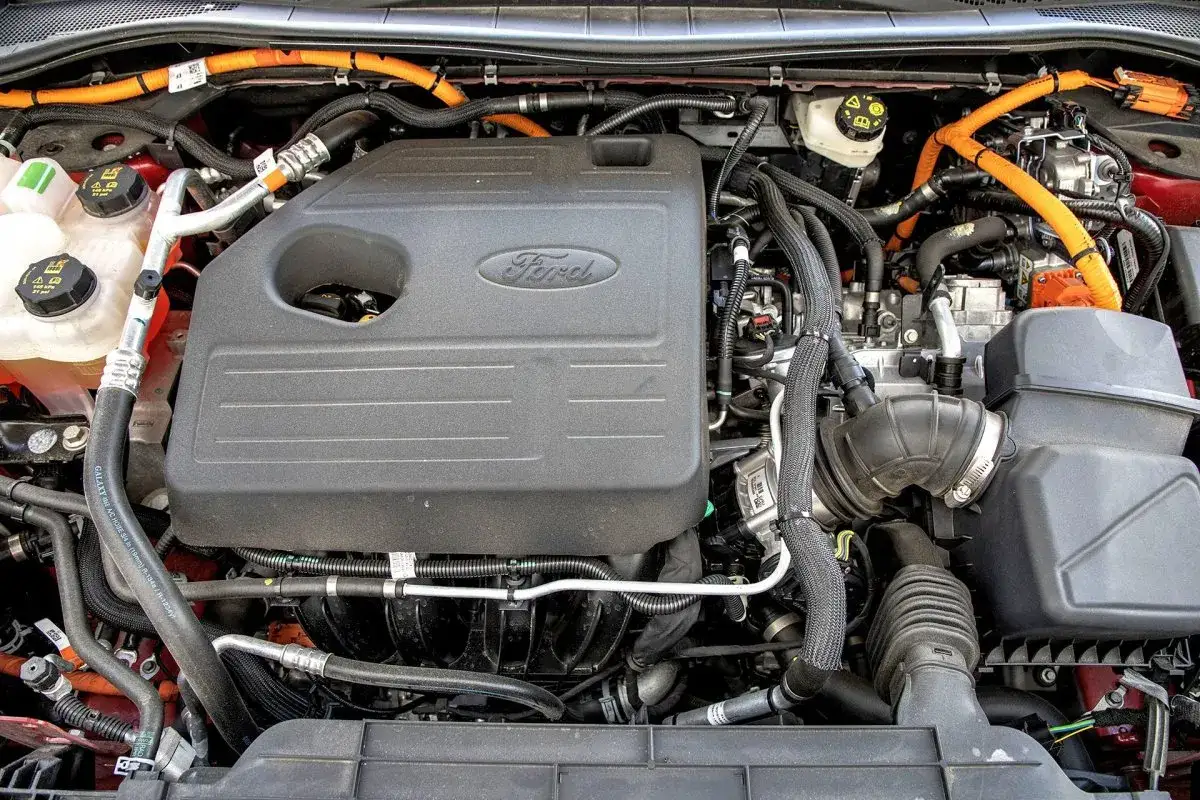 Ford kuga jaki silnik benzynowy wybrać? porównanie, opinie i wady