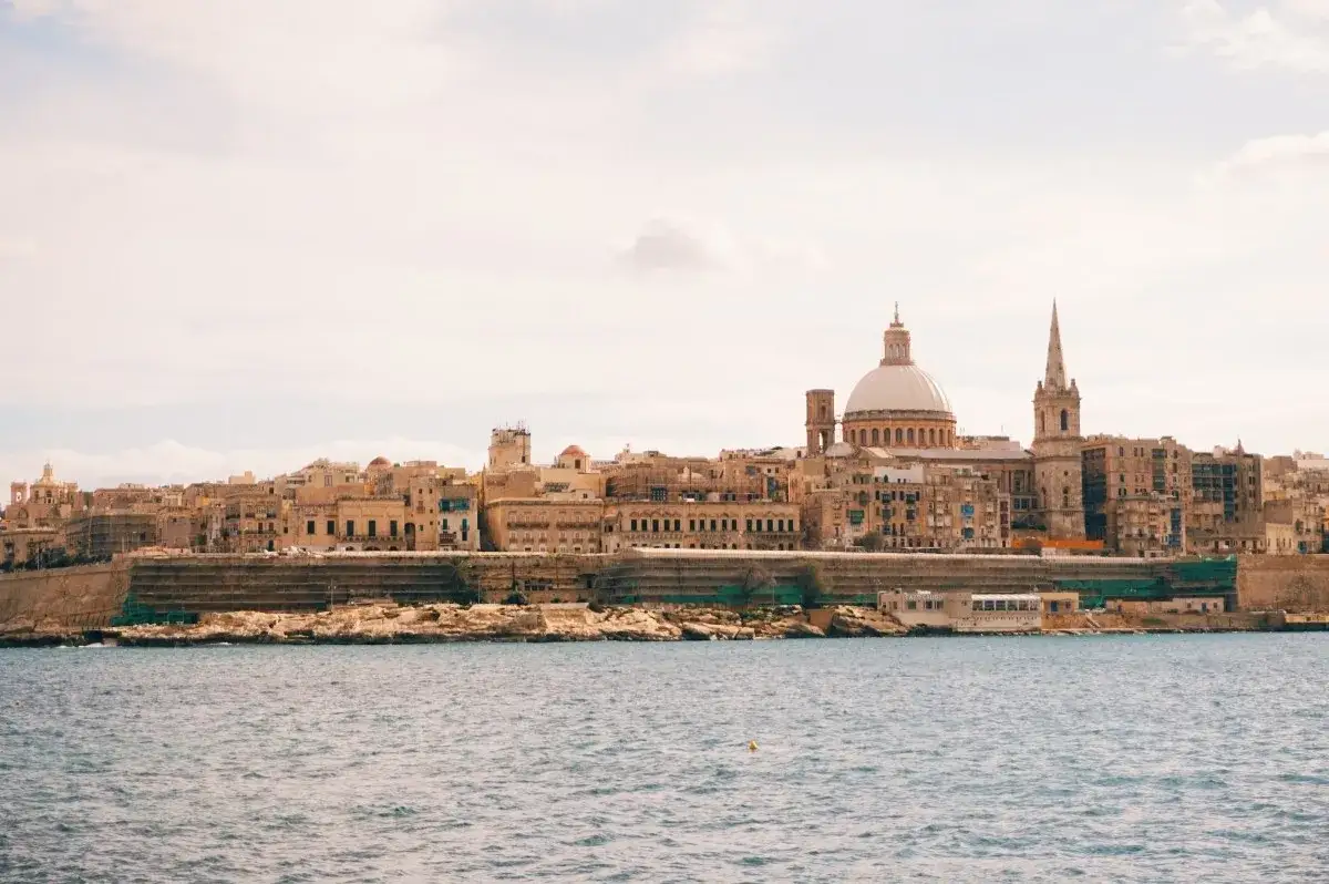 Malta w styczniu czy warto? Odkryj, co może Cię zaskoczyć