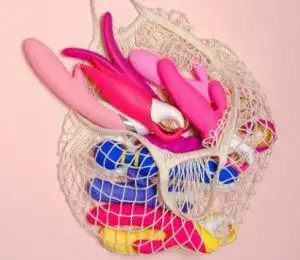 Jak wybrać idealny wibrator dla kobiety – poradnik, który ułatwi decyzję