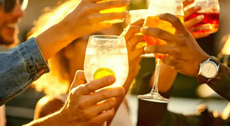 Alkohol przy cukrzycy - poznaj zasady bezpiecznego spożywania napojów