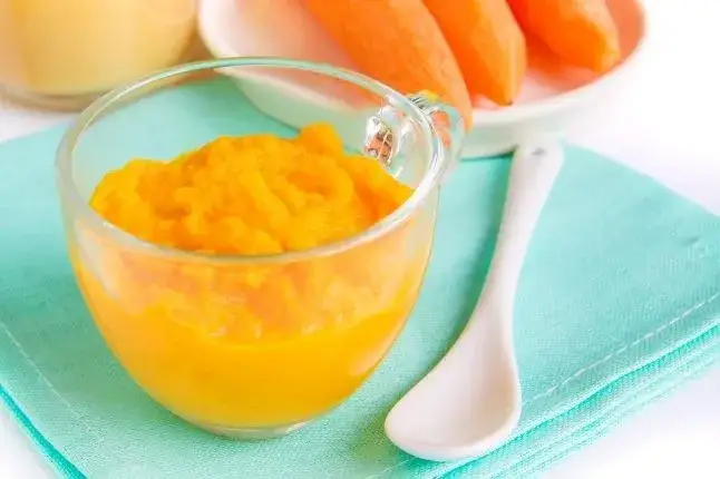 Jak przygotować pierwszą marchewkę dla niemowlaka w prosty sposób