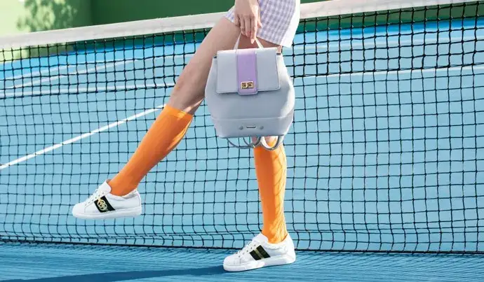 Jak połączyć styl sportowy z eleganckim i wyglądać modnie każdego dnia