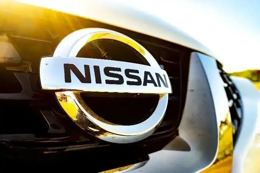Nissan skąd pochodzi? Odkryj fascynującą historię marki samochodowej