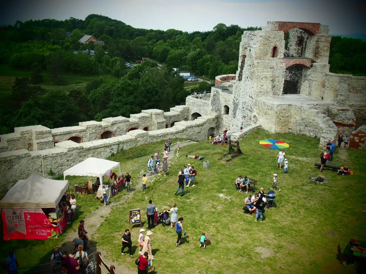 Najlepsze atrakcje w Tenczynku, które musisz zobaczyć podczas wizyty
