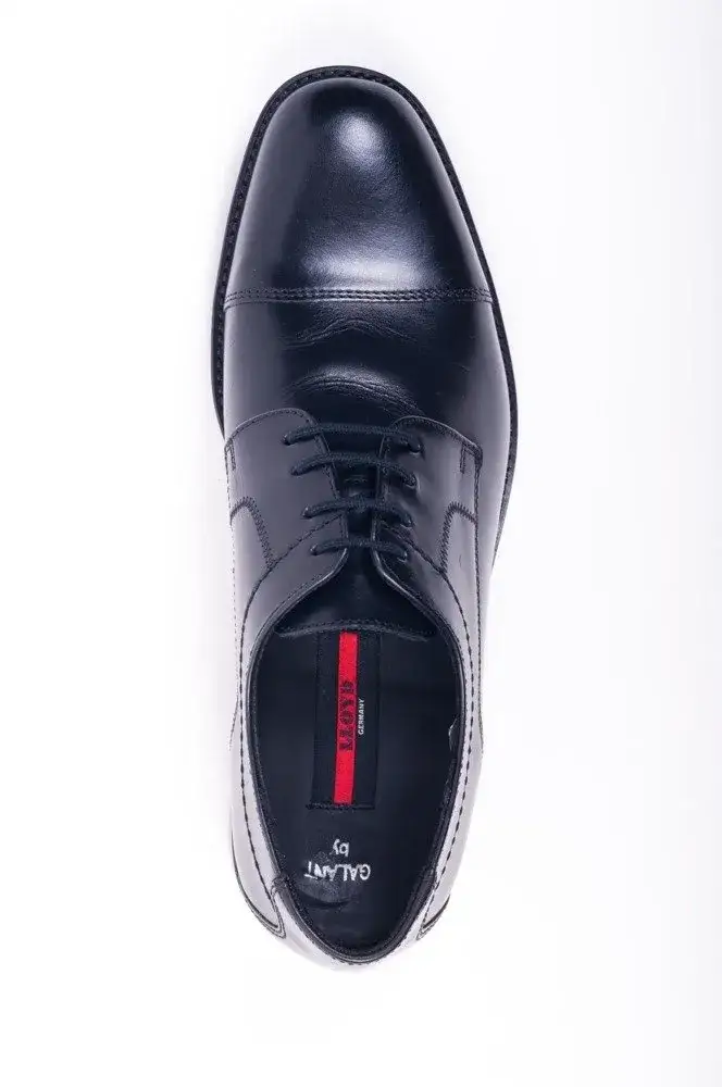 Lloyd buty co to za firma – historia, jakość i wyjątkowe modele obuwia