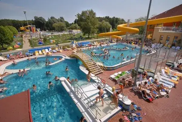 Najlepsze atrakcje w Zalakaros – termy, parki i rodzinne aktywności