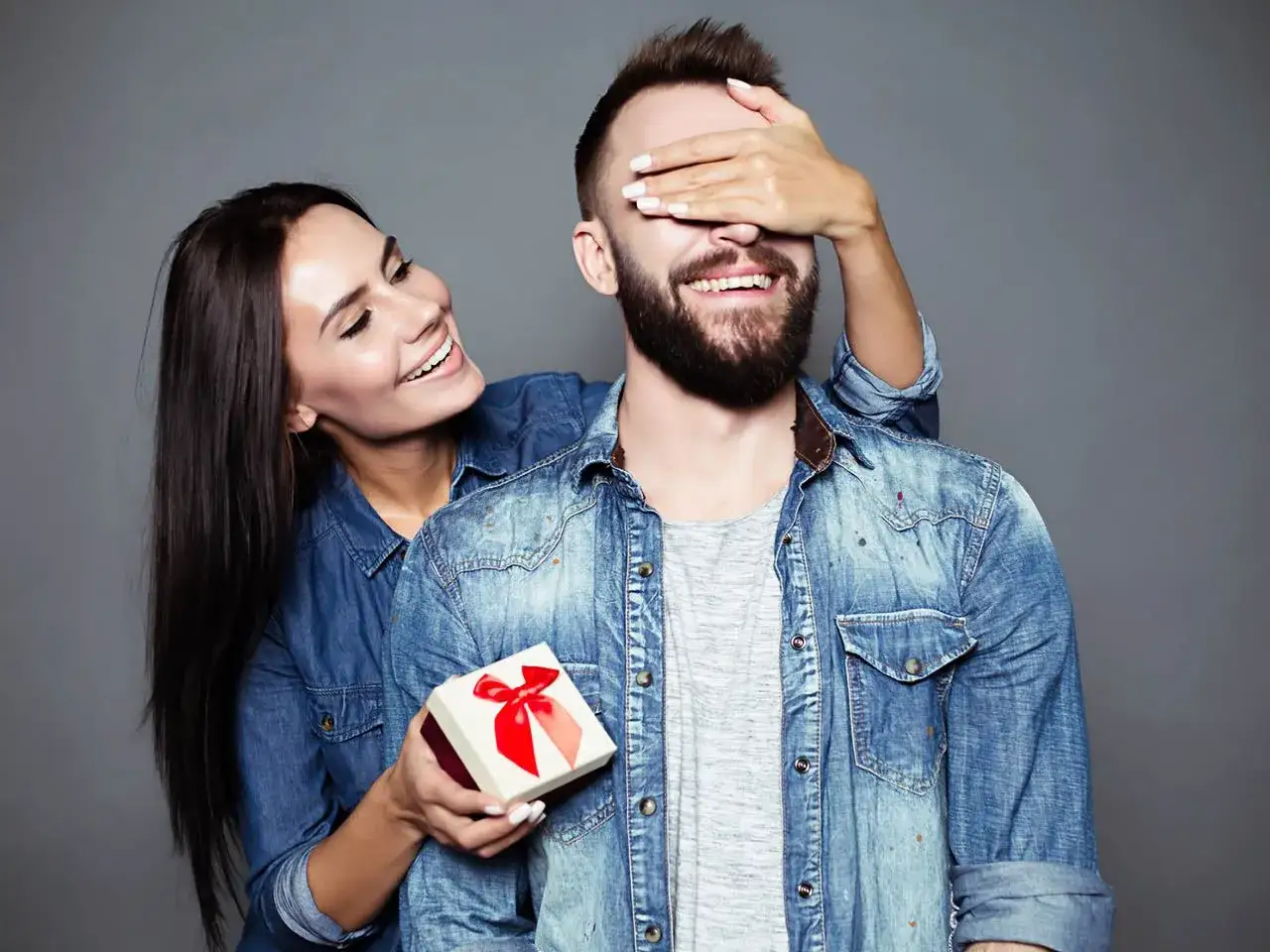 Co facetowi na walentynki? 10 wyjątkowych pomysłów na prezent