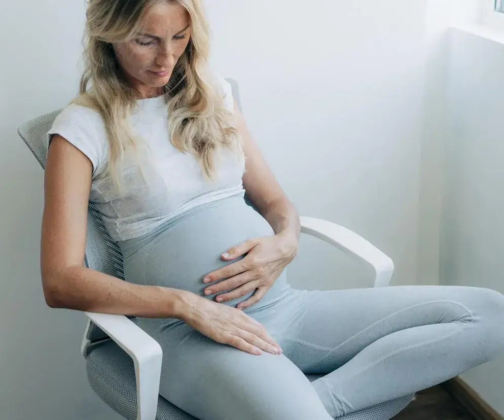 Jak zapobiec skracaniu szyjki macicy w ciąży i uniknąć porodu przedwczesnego