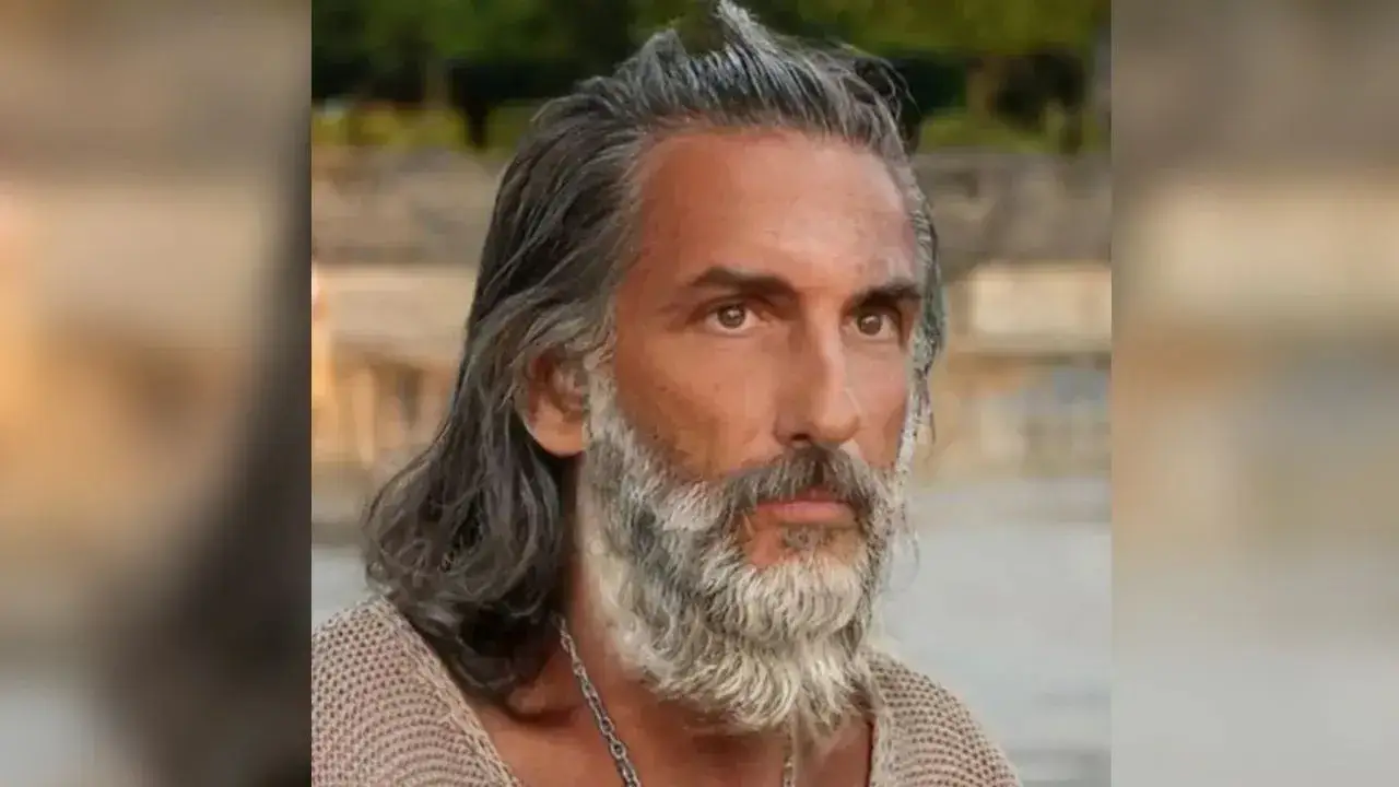 Kim jest Zeus z TikToka: prawdziwa historia milionera bez głosu