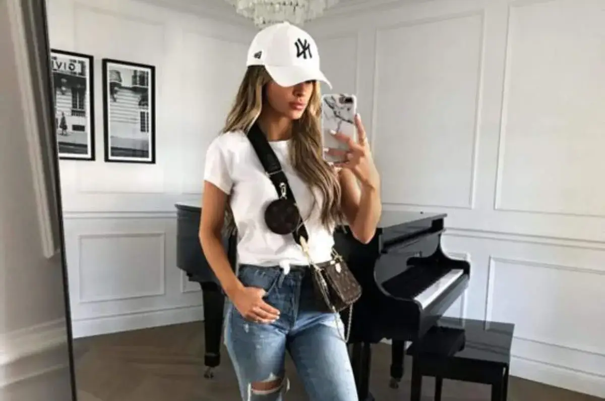 Outfits con gorras: Ideas de estilo que transforman tu look diario